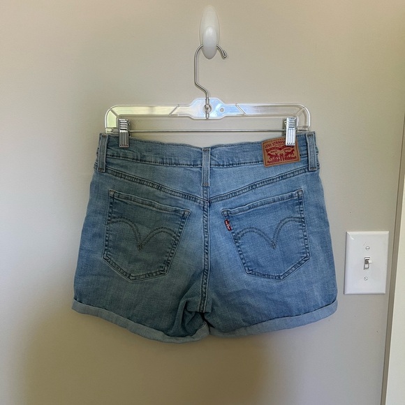 Levi’s Women's Denim Shorts - Picture 2 of 4
